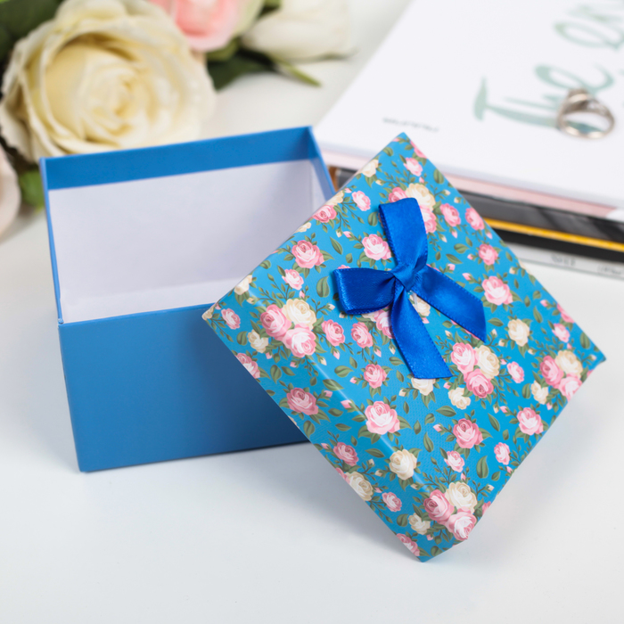 Коробка подарочная 9 х 9 х 6 см