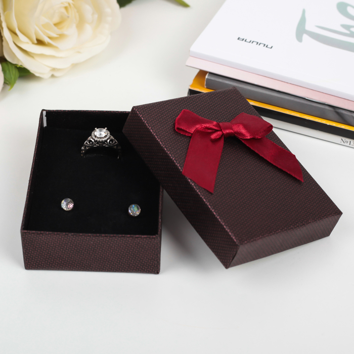 Коробка подарочная 7 х 9 х 2,5 см МИКС