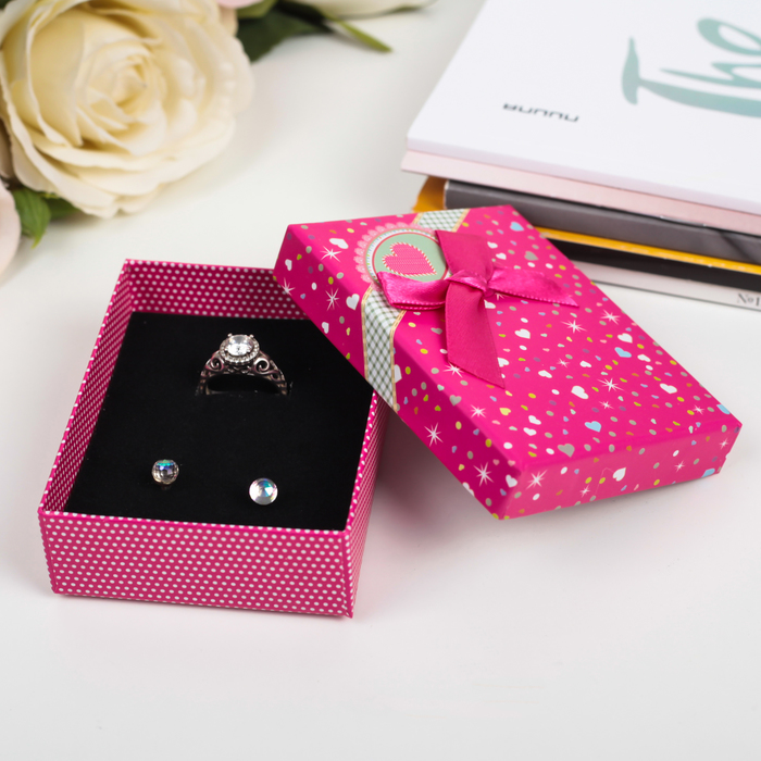 Коробка подарочная 7 х 9 х 2,5 см