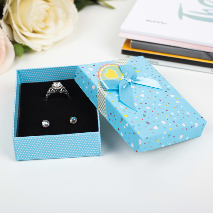 Коробка подарочная 7 х 9 х 2,5 см