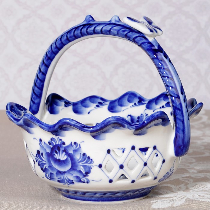 Конфетница «Бабочка», корзинка, резная, 15х16 см, гжель