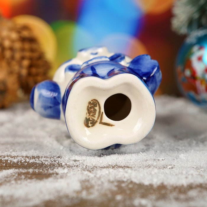 Сувенир «Поросёнок артист», 10 см, гжель