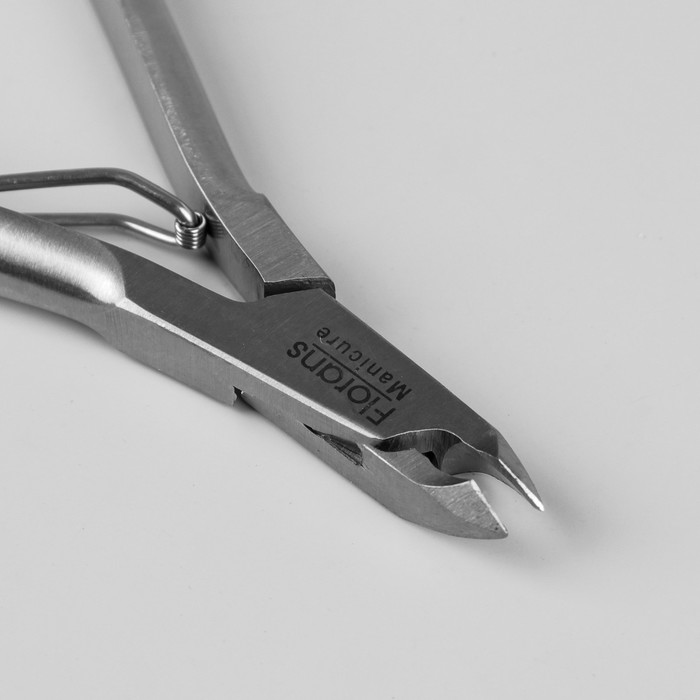Кусачки маникюрные, одинарная пружина, 10см, рабочая область-5мм, цвет матовый серебристый