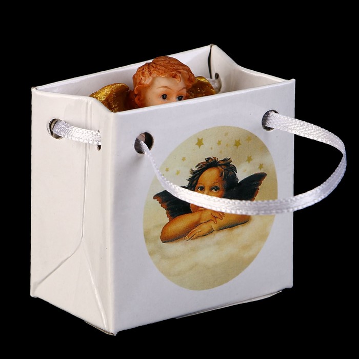 Сувенир полистоун "Ангел с золотыми крыльями в белом платье" в пакетике МИКС 5х3,3х2,3 см