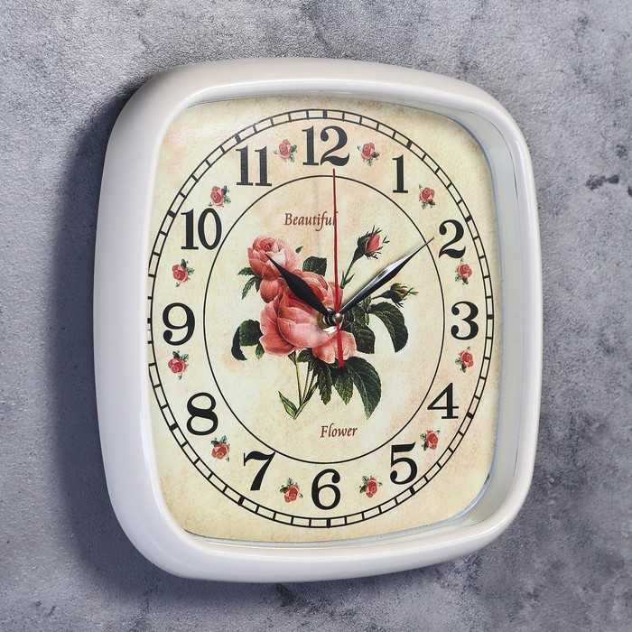 Часы настенные сюжет, квадрат, циферблат роза, рама кремовая, 30*30см