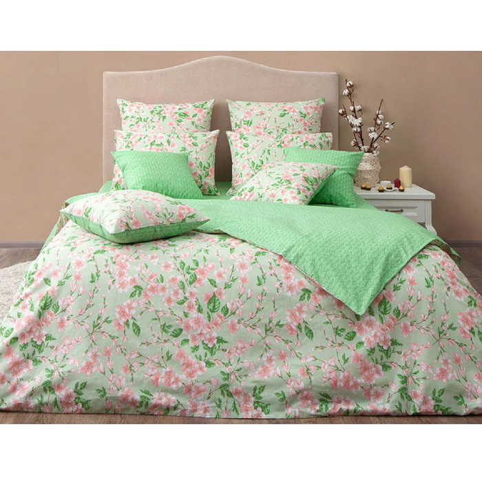 КПБ "Сакура фисташка" 1,5 сп, 156х220 см, 140х205 см, 70х70 см-2 шт., бязь 145 г/м2