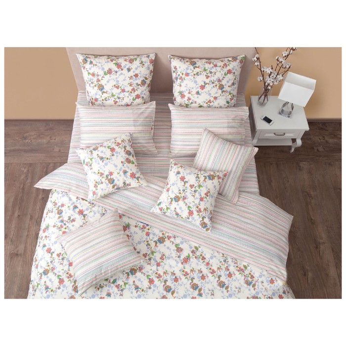 КПБ "Эвелин" 2 сп, 214х220 см, 175х205 см, 70х70 см-2 шт., бязь 145 г/м2