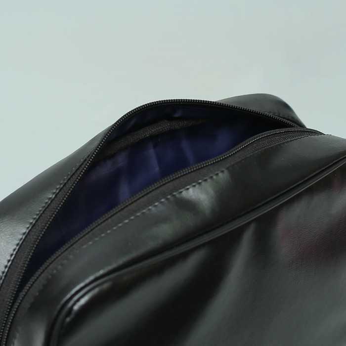 Косметичка дорожная, отдел на молнии, наружный карман, цвет чёрный