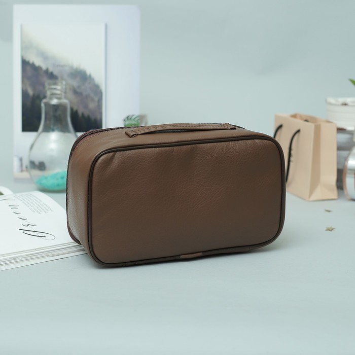 Косметичка дорожная, отдел на молнии, наружный карман, цвет кофе