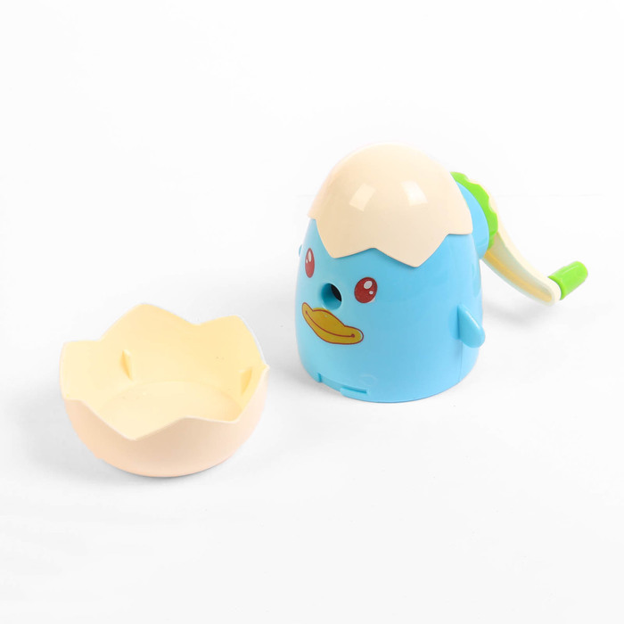 Точилка механическая с контейнером МИКС Цыпленок в скорлупе