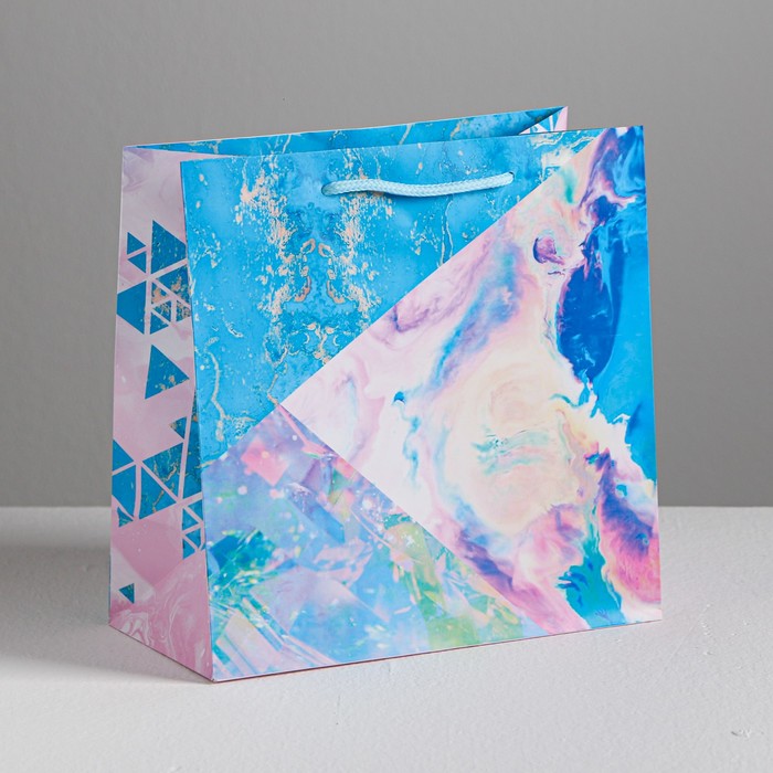 Пакет ламинированный квадратный «Текстурный», 22 × 22 × 11 см