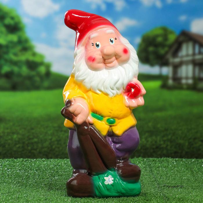 Сувенир-садовый "Гном с ножницами"