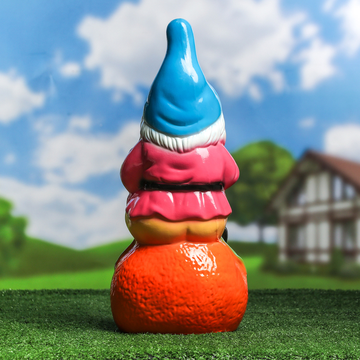 Садовая фигура "Гном на апельсине" глянец, розово-голубой, микс
