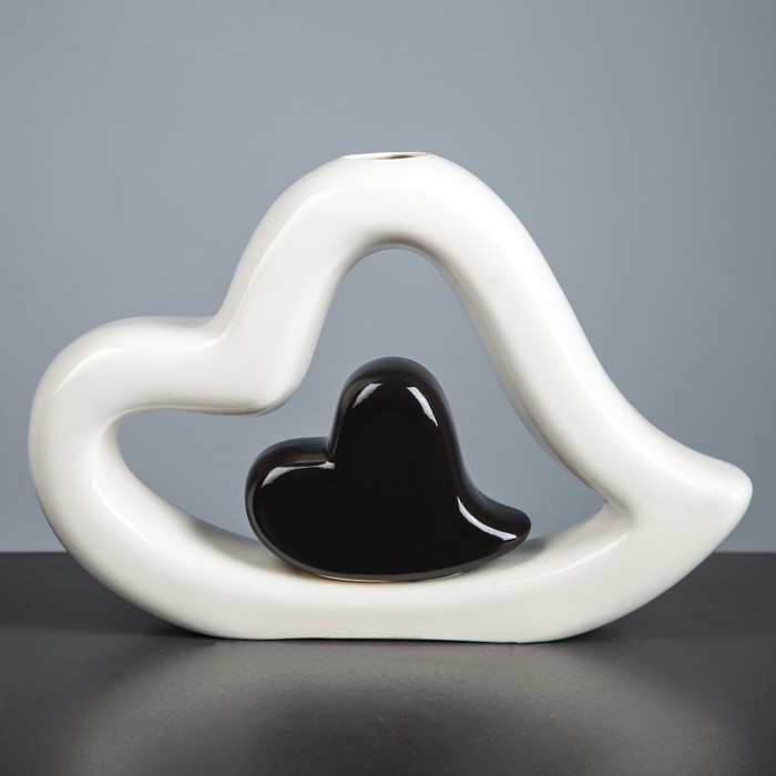 Ваза "Сердце в сердце" бело-черное