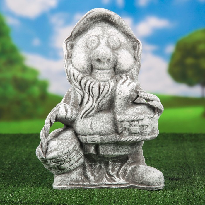 Садовая фигура "Гном с корзиной" камень