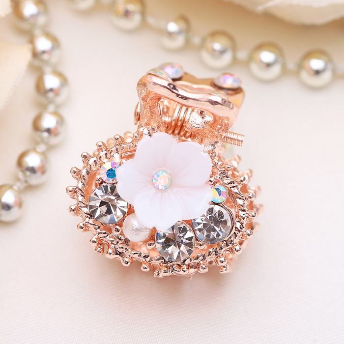 Краб для волос "Одри" 1,7 см нежный цветок золото