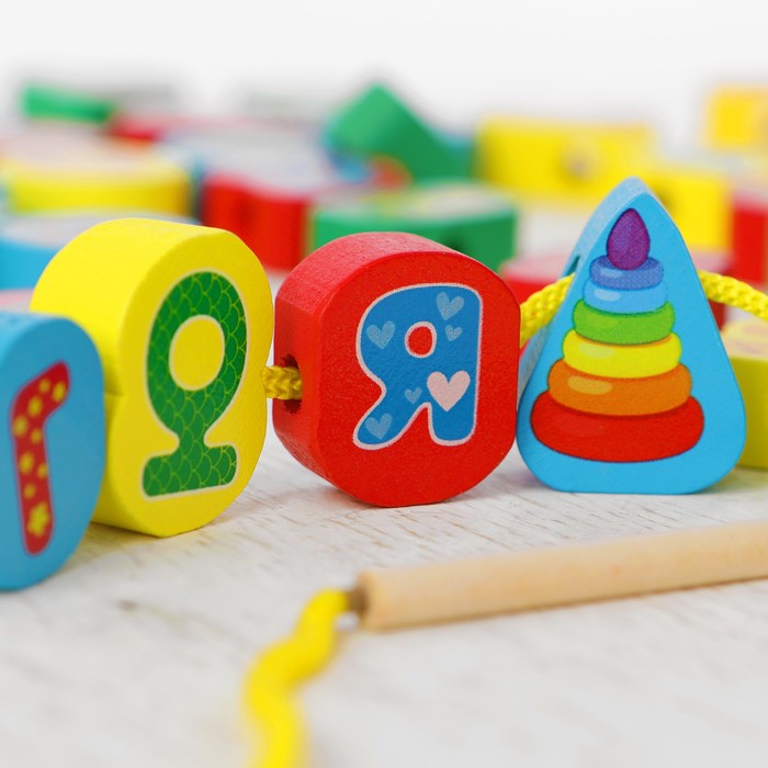 Шнуровка в банке 40 элементов "Я познаю мир"