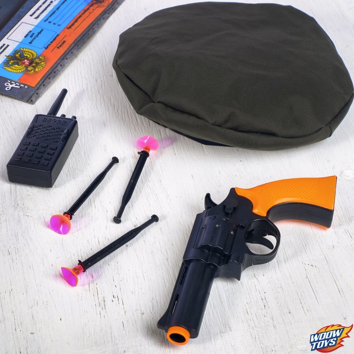 Игровой набор оружия, с головным убором "Отряд Альфа" (пистолет, рация, берет, присоски 3 шт.)