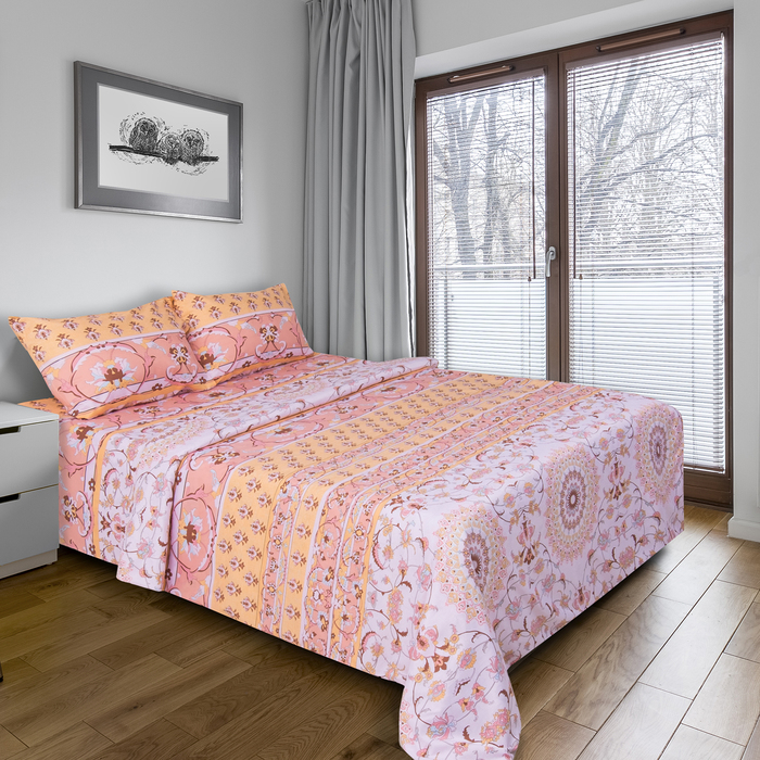 Постельное бельё "Этель" 1,5 сп. Лора 150х210 см, 150х210 см, 50х70 ± 3 см - 2 шт., новосатин