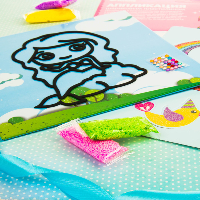 Аппликация шариковым пластилином "Веселье №2" 8 цветов по 4 гр, подставка, стразы