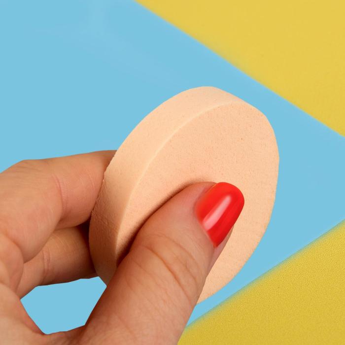 Спонж для нанесения косметики "Круг", цвет бежевый