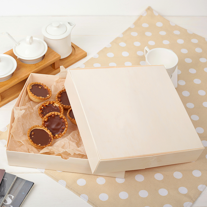 Контейнер пищевой 27 х 27 х 5 см