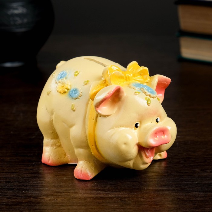 Копилка "Свинка с бантиком" 8 см