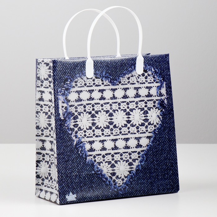 Пакет "Белое сердце", мягкий пластик, 26х24 см, 140 мкм