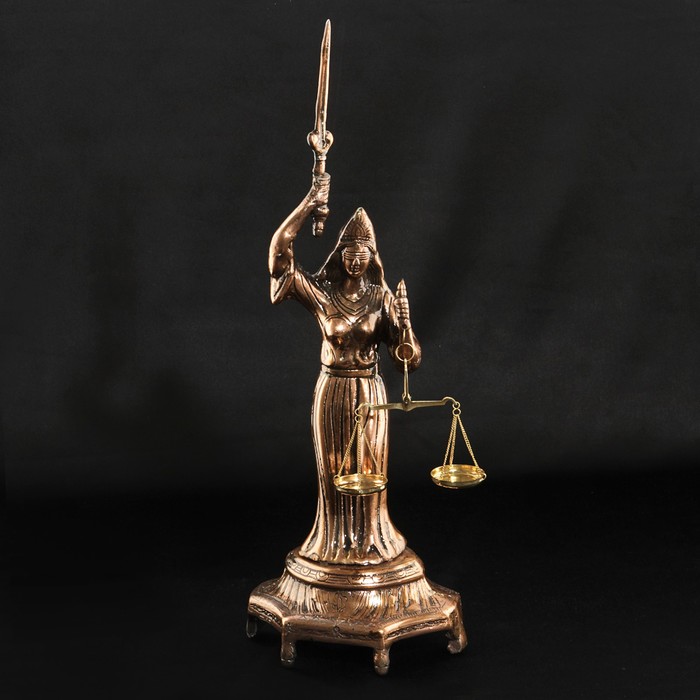 Интерьерный сувенир "Фемида" 15х20х50 см