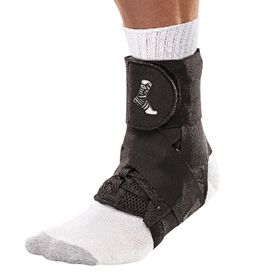 

Бандаж на голеностоп (черный) MUELLER 46641 THE ONE ANKLE BRACE SM