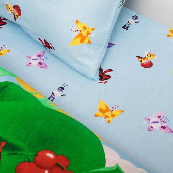 КПБ 1,5 сп "Брусничная поляна", 150*214, 143*215, 70*70, бязь, хл100% 120 гм