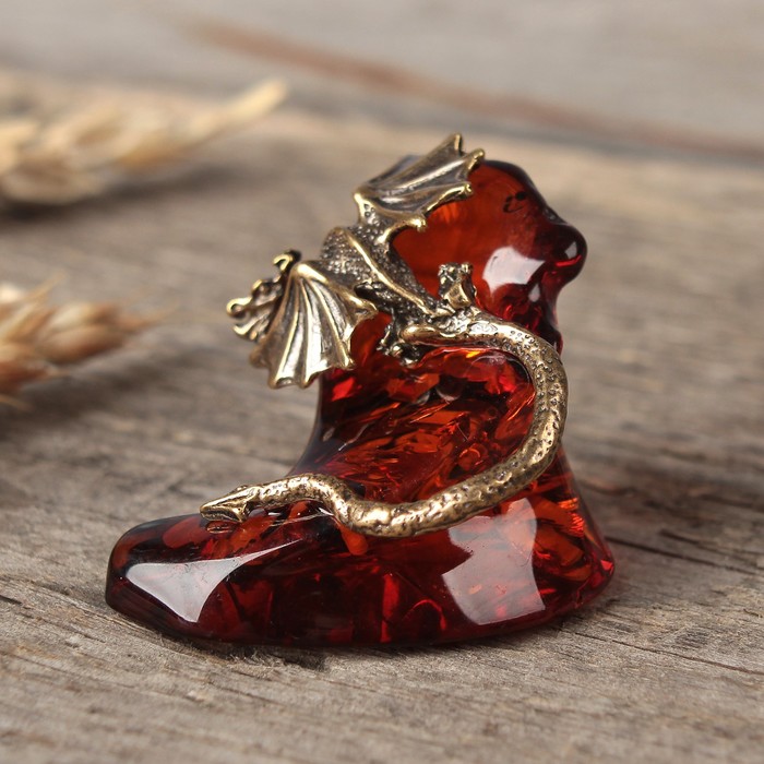 Сувенир из латуни и янтаря "Дракон"