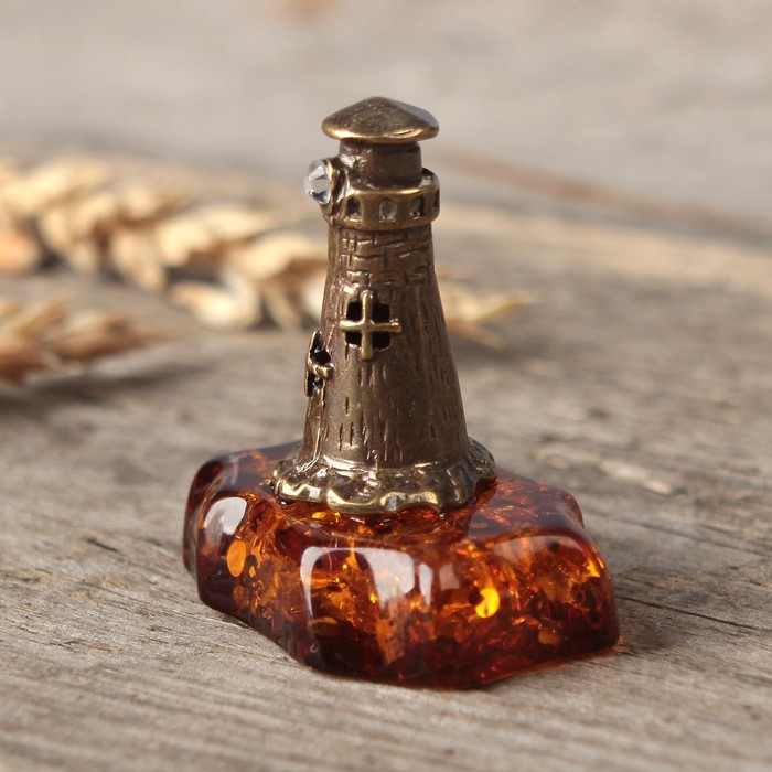 Сувенир из латуни и янтаря "Маяк"