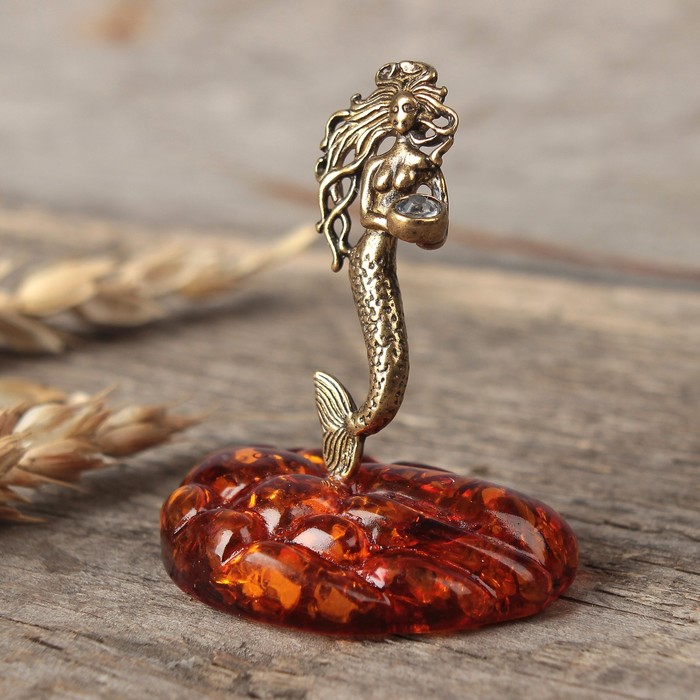 Сувенир из латуни и янтаря "Русалка"