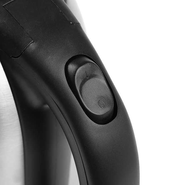 Чайник электрический DELTA DL-1330 , 2000 Вт, 2 л, серебристый