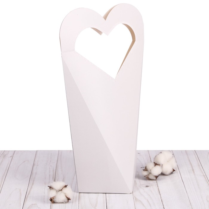 Коробка–сердце «Лаконичность», 45 х 22 см