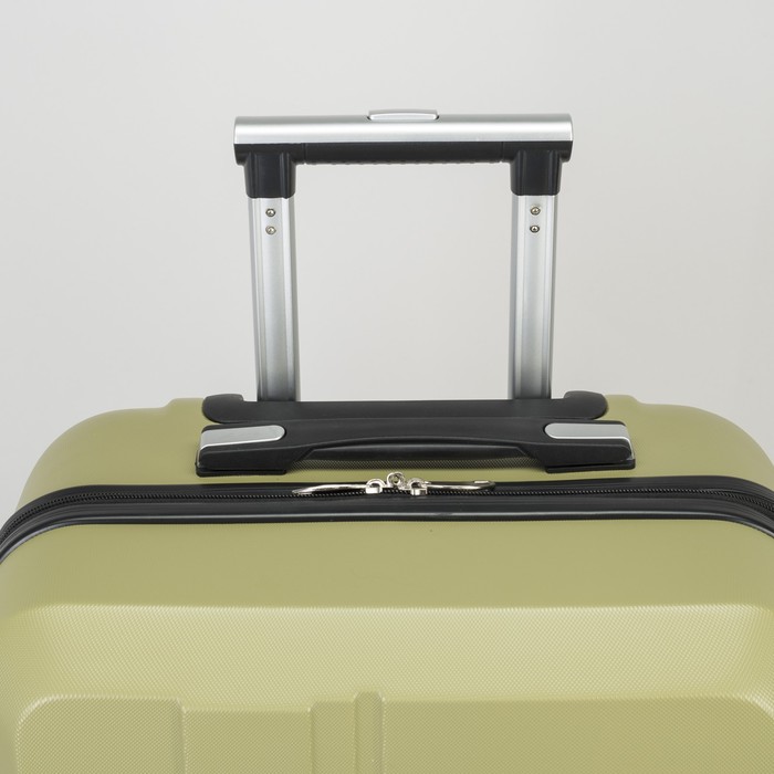 Чемодан средний на молнии 24", 1 отдел, 4 колеса, кодовый замок, цвет оливковый