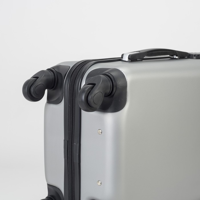 Чемодан малый на молнии 20", 1 отдел, 4 колеса, кодовый замок, цвет серебристый