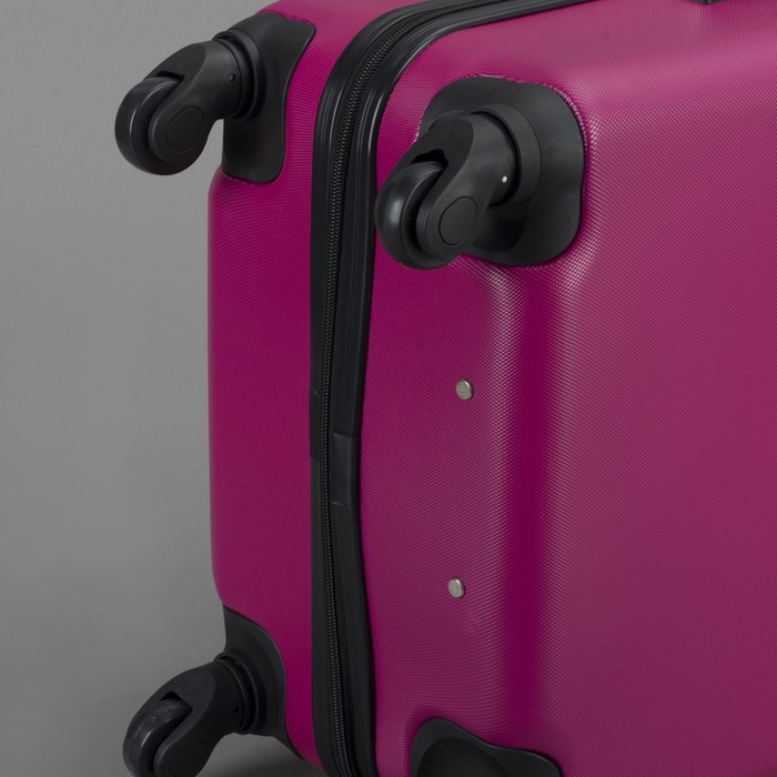 Чемодан средний на молнии 24", 1 отдел, 4 колеса, кодовый замок, цвет фуксия