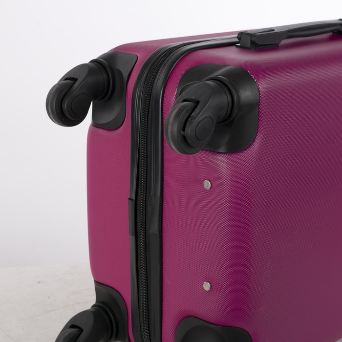 Чемодан малый на молнии 20", 1 отдел, 4 колеса, кодовый замок, цвет фуксия