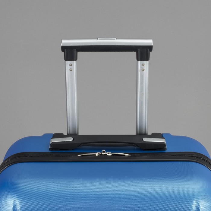 Чемодан средний на молнии 24", 1 отдел, 4 колеса, кодовый замок, цвет голубой