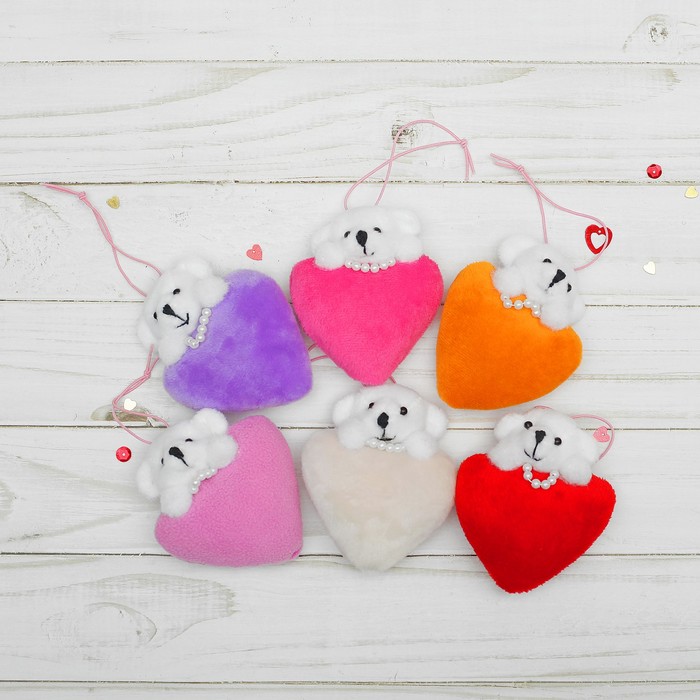 Мягкая игрушка-подвеска "Мишка с сердцем" цвета МИКС