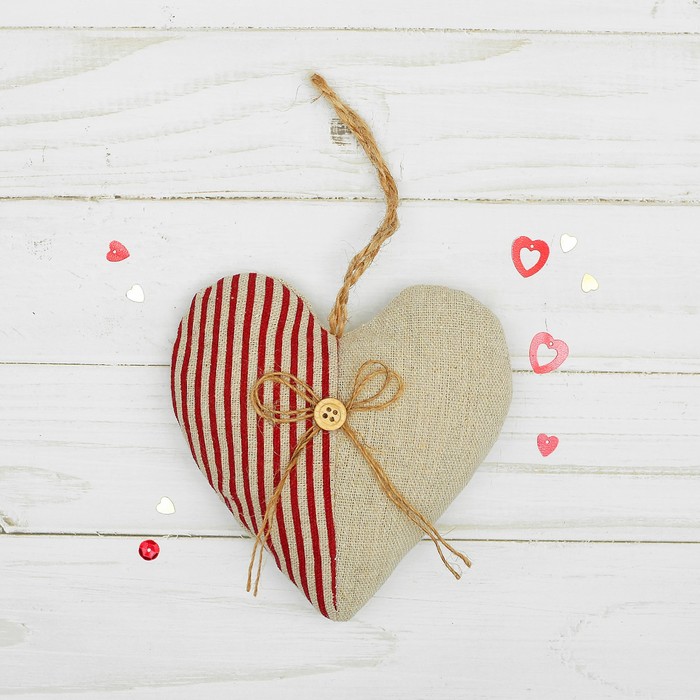 Мягкая игрушка-подвеска "Сердце пополам" с пуговкой и бантиком, цвета МИКС