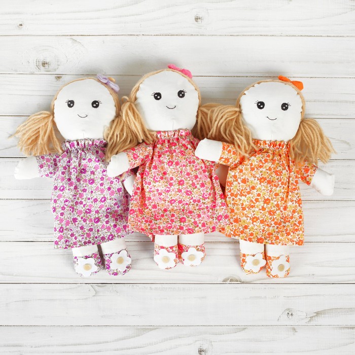 Мягкая игрушка-подвеска кукла "Людочка" цветочки на ножках, цвета МИКС
