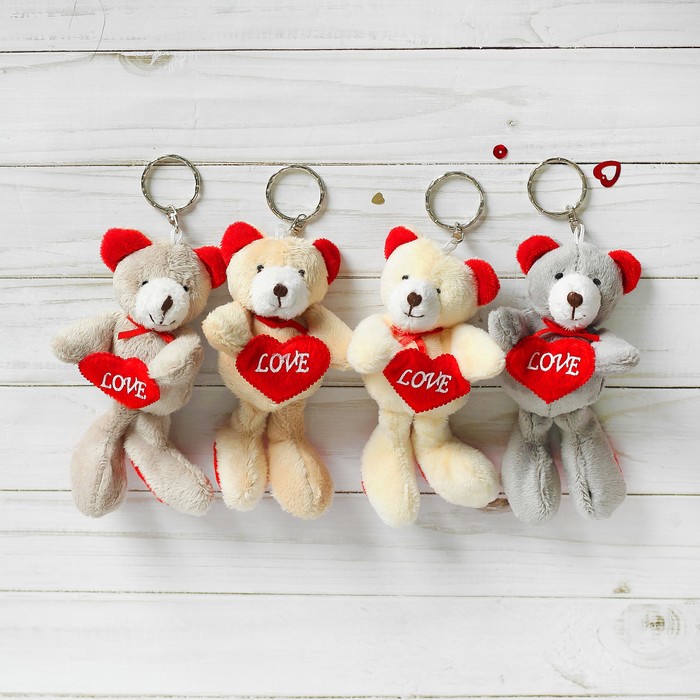 Мягкая игрушка-брелок "Мишка" с красным сердцем, цвета МИКС