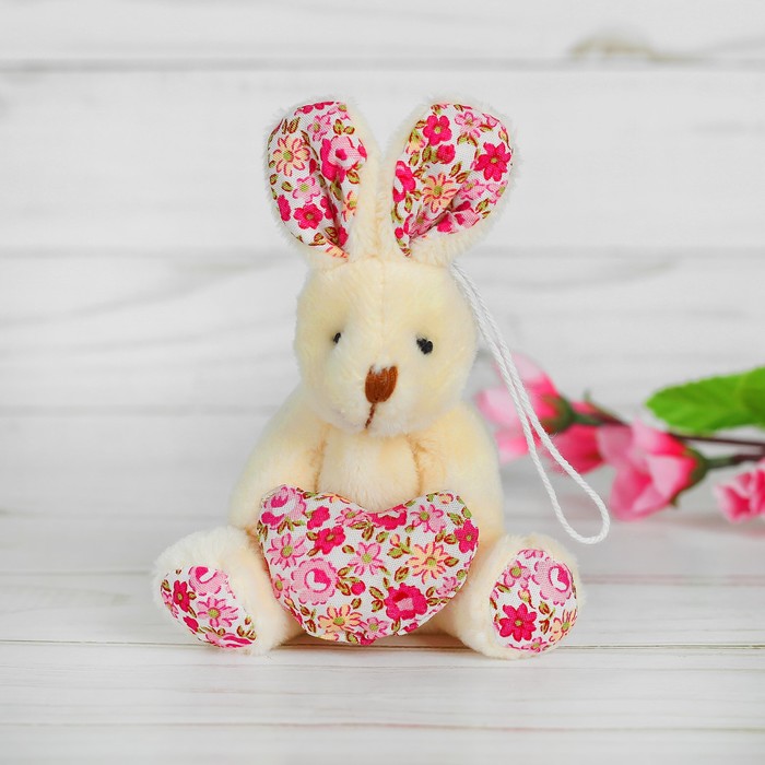 Мягкая игрушка-подвеска "Зайка" сердце и ушки в цветочек, цвета МИКС