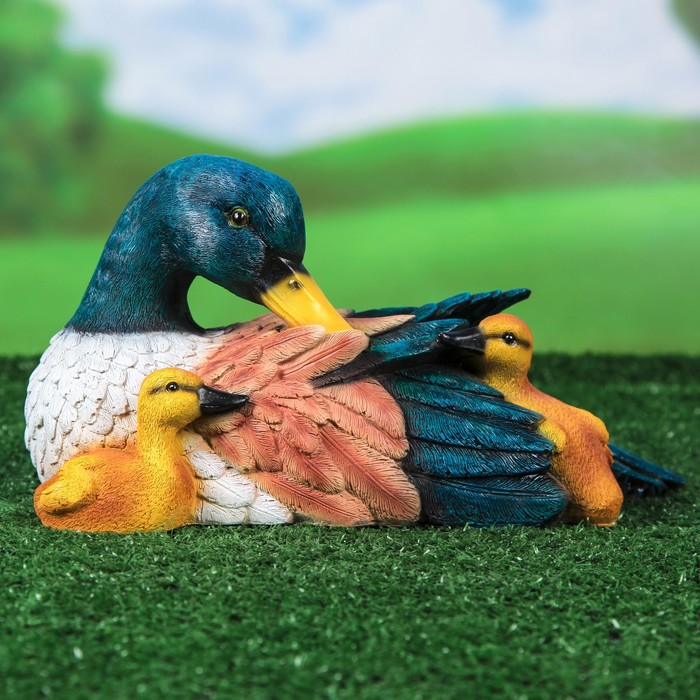 Садовая фигура "Утка с утятами" (повёрнутая голова)