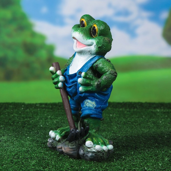 Садовая фигура "Лягушка с граблями"