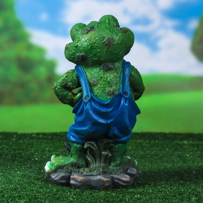 Садовая фигура "Лягушка с граблями"