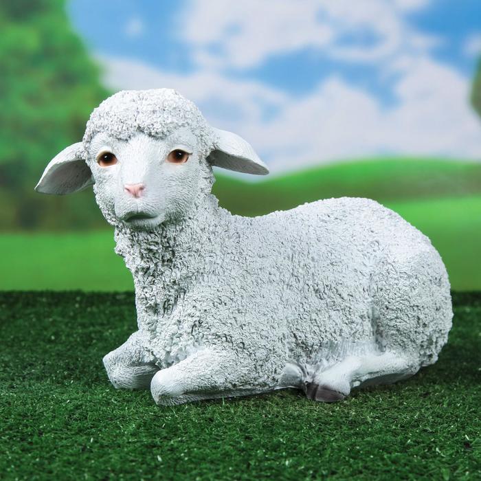Садовая фигура "Ягнёнок"